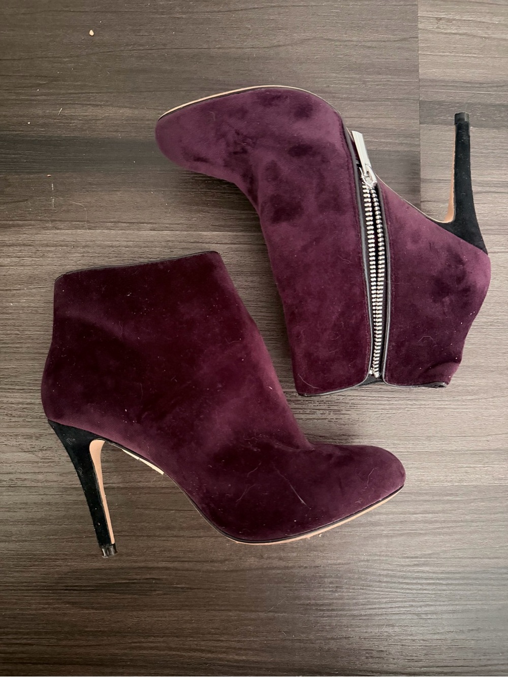 Vero Cuoio Plum Suede Ankle Booties with Side Zip